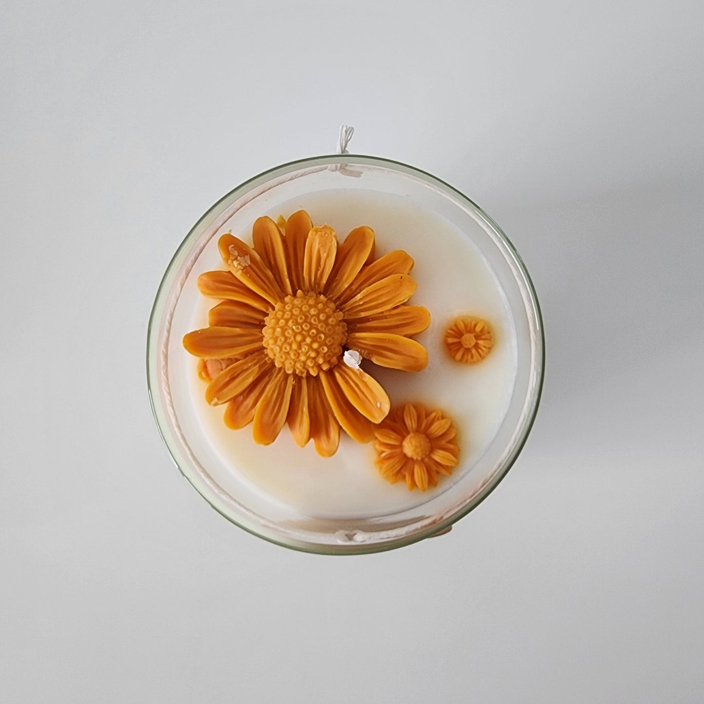 Daisy Candle